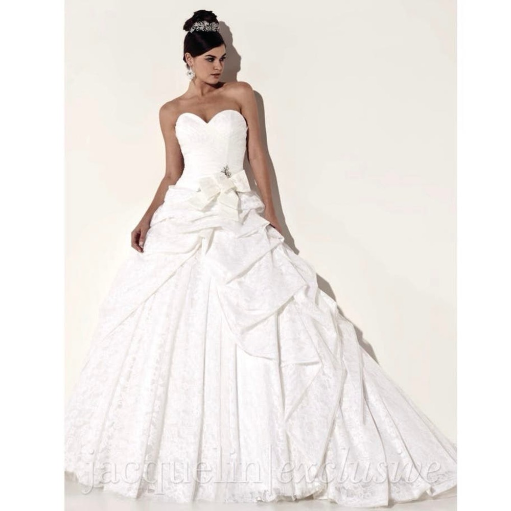Jacquelin Exclusive Ivory Lace Gown with Silver/Crystal detail - Picture 1 of 14